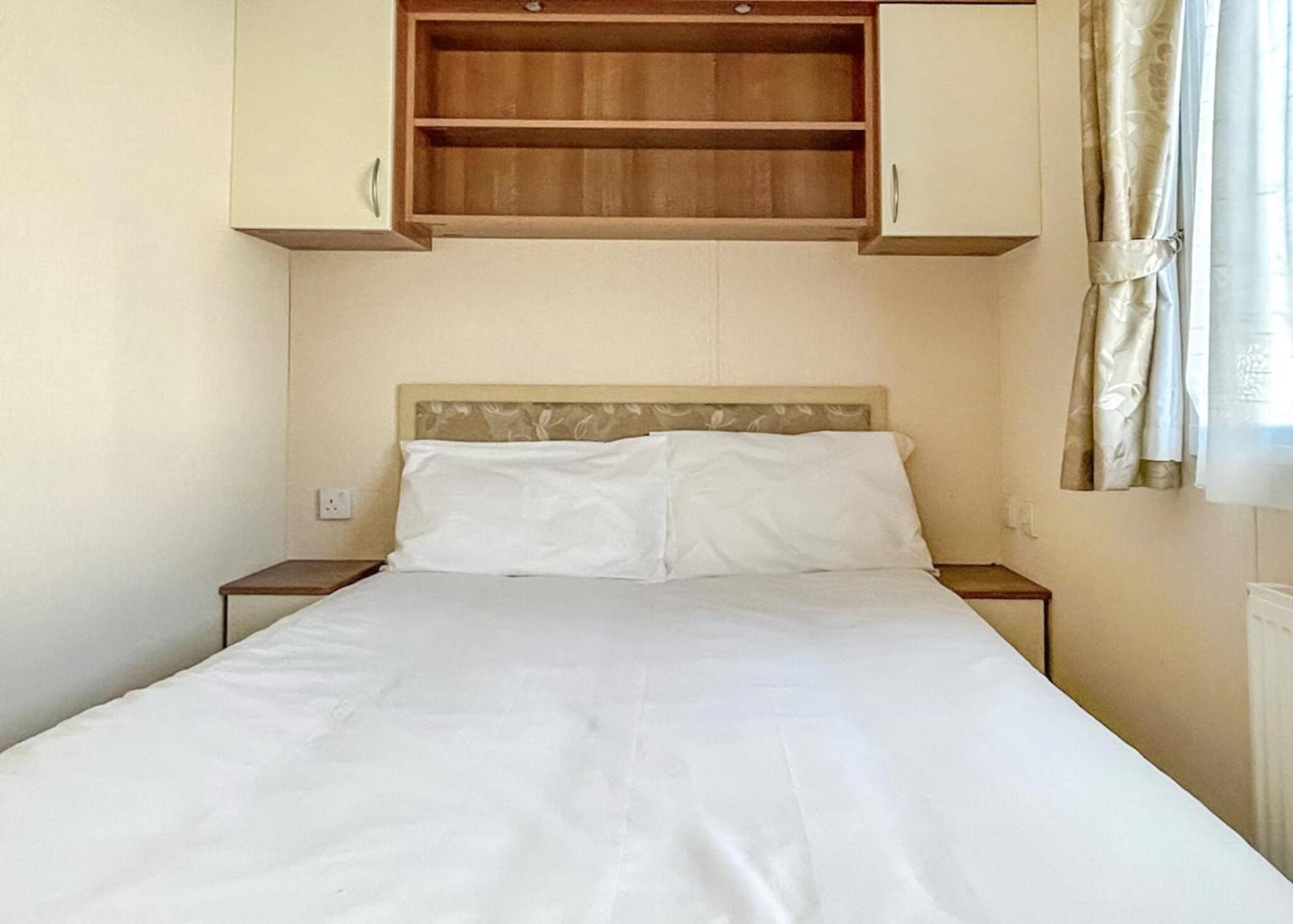 Newbridge  Orchards Holiday Park חדר תמונה
